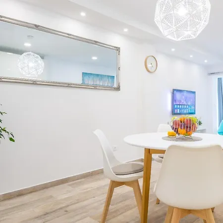 Tophill Deluxe Apartment *