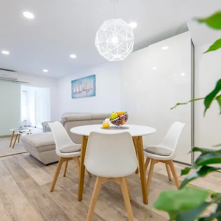 Apartmán Tophill Deluxe *